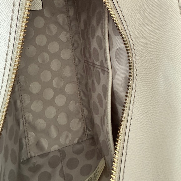 Kate Spade Small Satchel in light grey/white - Picture 7 of 12